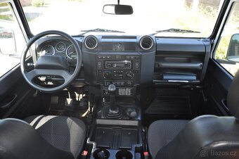 SPECIÁL Expediční Landrover Defender, 24 000 km, 1. majitel - 7