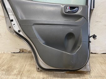 HYUNDAI SANTE FE I 2000-2006 - LEVÉ ZADNÍ DVEŘE KOMPLETNÍ - 7