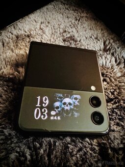 Samsung Zflip 3 - 7