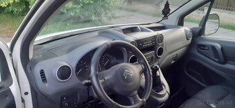 Citroen Berlingo II 1.6 HDI rok 2010 - 7