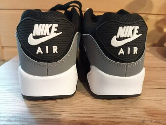 NIKE AIR MAX 90 vel.43 - 7