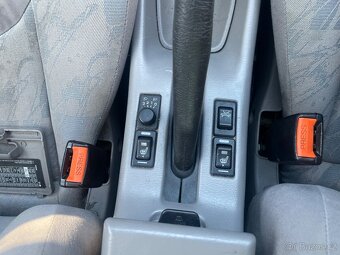 Nissan Primera 2.0i - 7