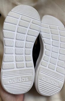 Dívčí botasky Adidas vel. 38 (stélka 23,5 cm) - 7