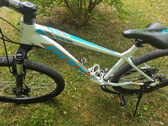 Dámské 27,5" horské hliníkové kolo ROCK MACHINE, rám 18" - 7