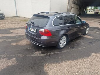 BMW 330xi Touring (E91) – xDrive – 3.0 benzín Automat Rok vý - 7