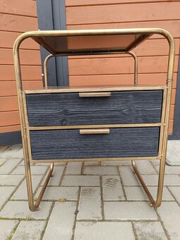 Kovový odkládací noční stolek - 7