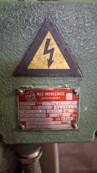 Vrchní fréza TOS - 7