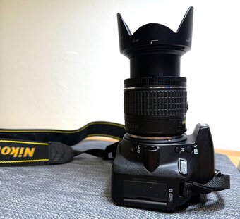 Sada Nikon D5600 + objektiv 18-55 a rozsáhlé příslušenství - 7
