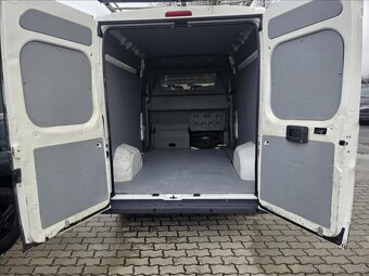 Peugeot Boxer 3,0 L3H2 7 míst - 7