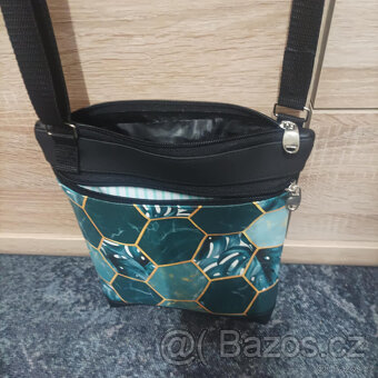 Crossbody s peněženkou - dva motivy - 7