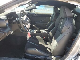 2025 Toyota GR 86 Premium 2.4L RWD Manual - 7
