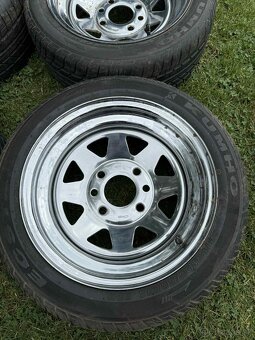 Disky Mangels, rozteč 4x130 s pneu. Byly na Škoda 105 - 7