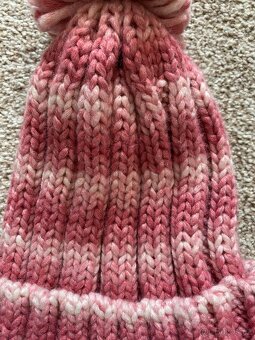 Nová dámská zimní čepice s bambulí - akryl - 7