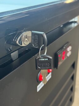 Prosklená chladicí lednice SLIM 39x49x188cm - 7