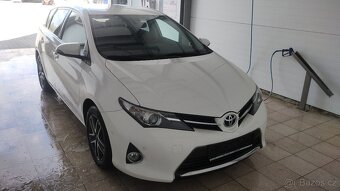 Auris 1.6 - 7