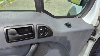 Ford Transit Connect 1.8 Tddi 81kW rok 2011 - 7