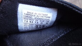Atraktivní velmi lehké CONVERSE v.41 - top stav - 7