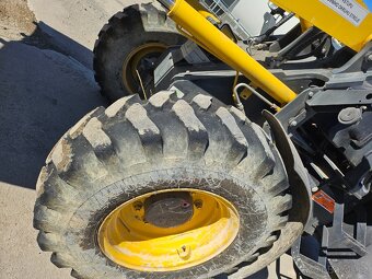 KOMATSU WA80M - 7