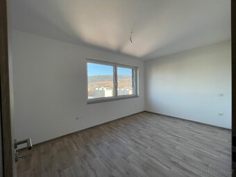 pronájem bytu 3+KK s terasou - 7