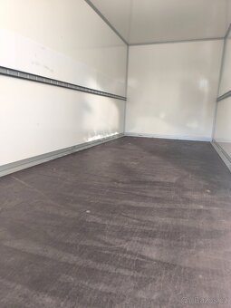 Skříňový Termo vlek 3000kg - 7