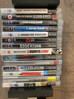 Playstation 3, dva ovladače, 14 her - 7