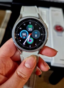 Samsung galaxy watch 6 classic 43mm stříbrné + rok záruka - 7