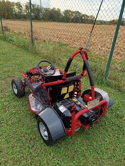 Prodám dětskou akumulátorovou Buggy Hecht - 7