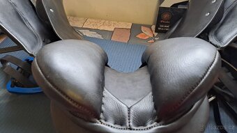Skokové sedlo na velmi širokého koně 16.5" / 5 - 7