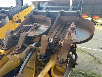 Kukuřičný adaptér Fantini 8x75 pro sklízecí mlátička Claas, - 7