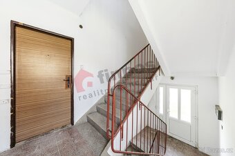 Prodej dvougeneračního rodinného domu 198 m², pozemek 286 m² - 7