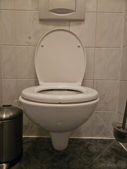 ZA ODVOZ umyvadla, skříňky, vana a záchodová mísa - 7