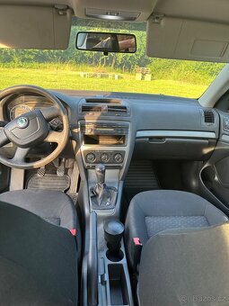 ŠKODA OCTAVIA 2 TOUR 1.6. MPI 2012 - 7