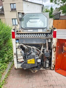 Smykový nakladač Bobcat 543 - 7