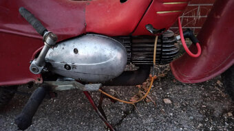 Prodám 2ks/dvě motorky JAWA 555 - 7