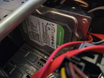 starší pc na práci - 7