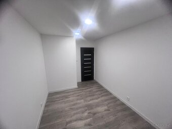 Pronájem bytu 2+1 s lodžií v ulici Višňová 673 v Mostě - 7