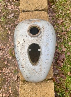 Jawa CZ 250 350 velka kyvacka - nadrz - 7