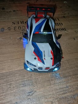 Prodám nové RC drift auto BMW 1:24 - 7