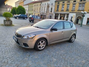 Kia ceed 1,6 benzín najeto 150000km - 7