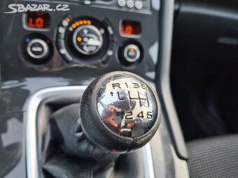 Peugeot 5008 2.0 HDi 110 kW - 7