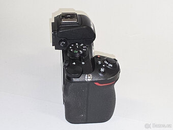 Prodám Nikon Z50 - tělo - 7