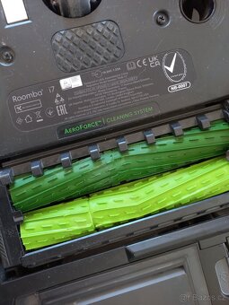 iRobot Roomba i7 - 7