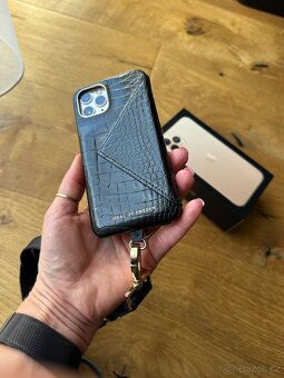 Apple iPhone 11 Pro 256 GB – Gold, top stav + luxusní pouzd - 7