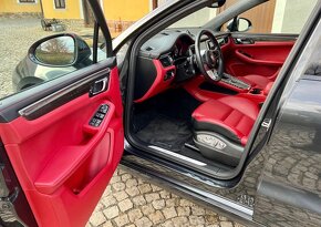 2016 Porsche Macan Turbo Performance - 7