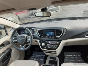 Chrysler Pacifica 3,6L HYBRID, 7 míst, Facelift, REZERVACE - 7