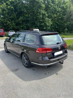 Volkswagen Passat B7 Variant 2.0 TDI - 7