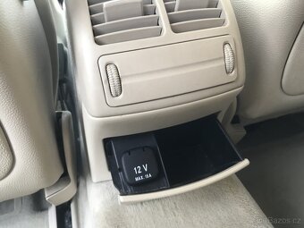 Prodám Mercedes E-320 4 matic elegance - 7