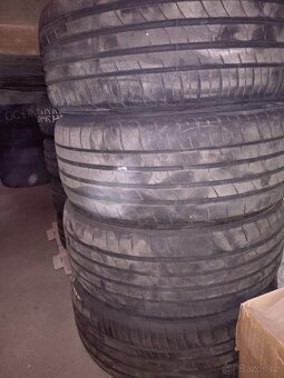 Pneu 235/50 R18 - 7