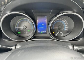 Toyota Auris 1.8i HYBRID AUTOMAT TEMPOMAT automat 73 kw - 7