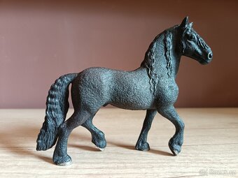 SCHLEICH SBĚRATELSKĒ FIGURKY 99 - 7
